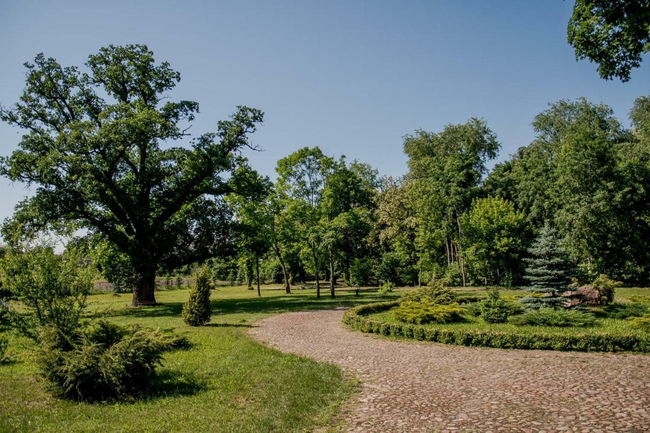 Hotel Dwór Woskrzenice Biała Podlaska Exterior foto