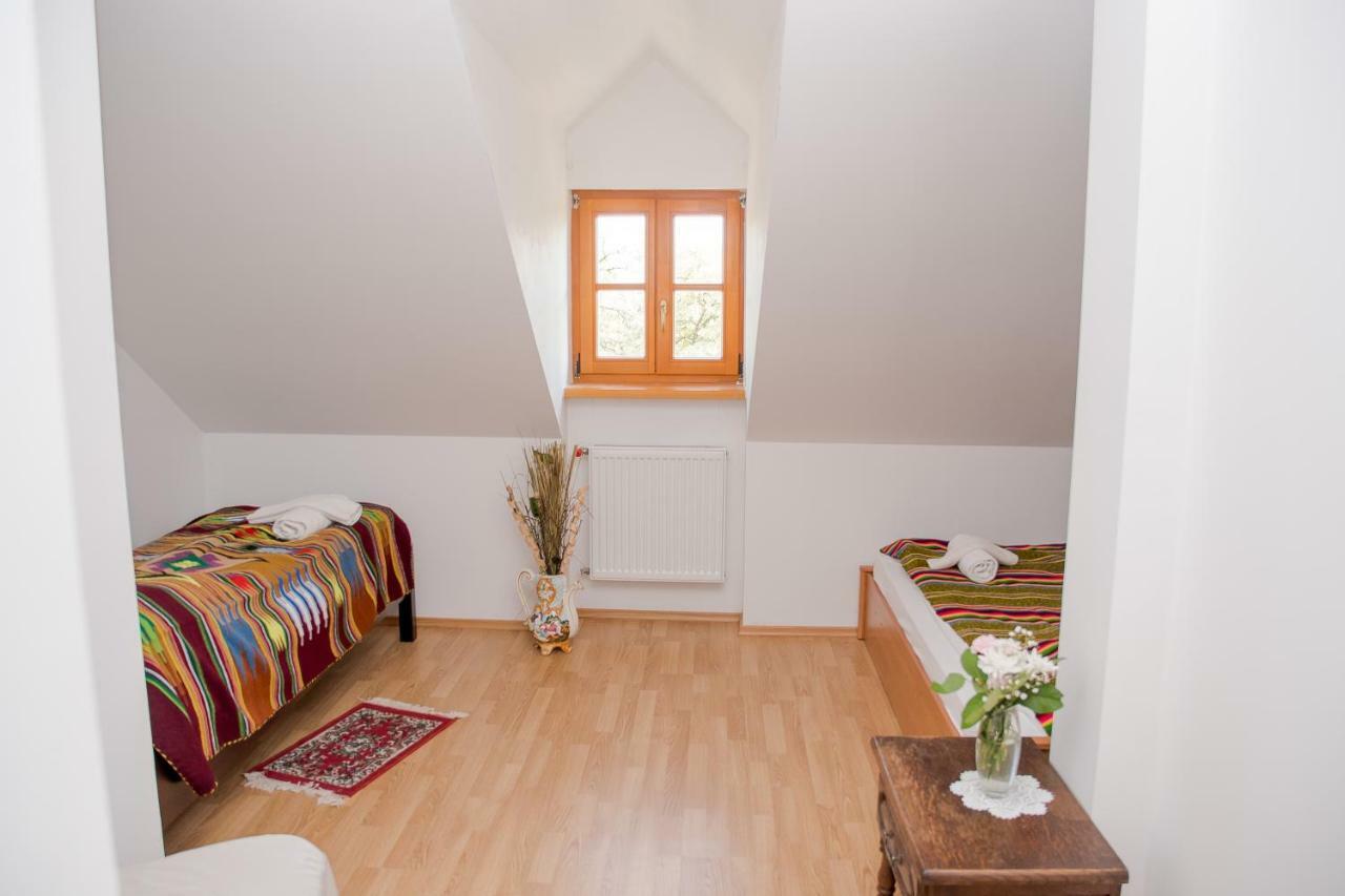 Hotel Dwór Woskrzenice Biała Podlaska Exterior foto